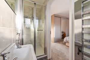 En-Suite- click for photo gallery